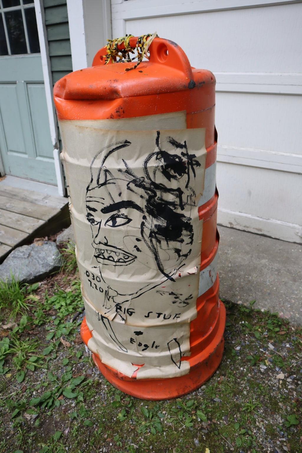 DOUBLE-STACKED TRAFFIC BARREL