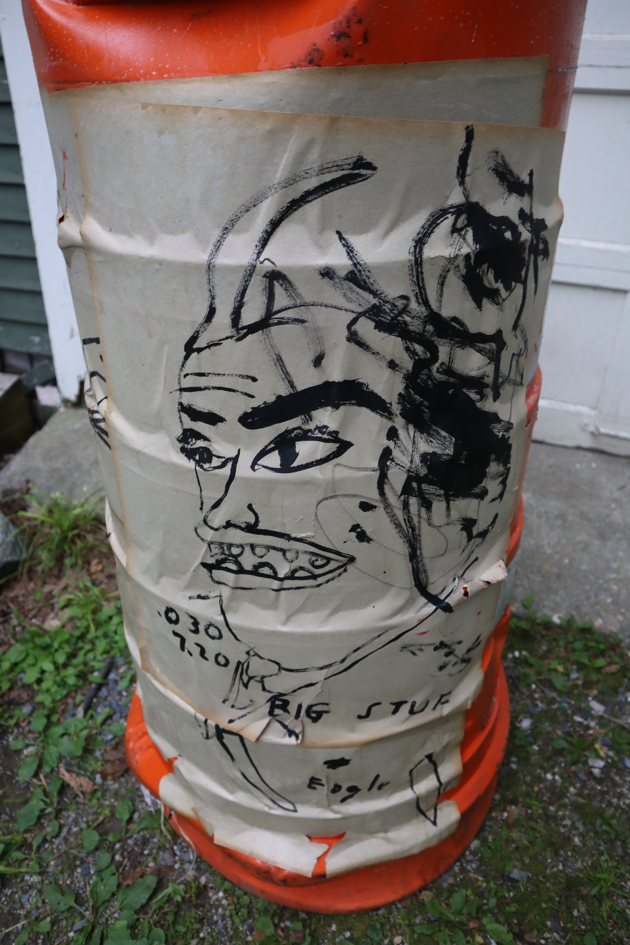 DOUBLE-STACKED TRAFFIC BARREL